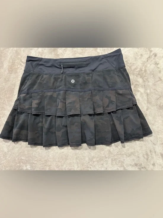 lululemon athletica Black Camo Pleated Tennis Skort - Picture 1 of 6